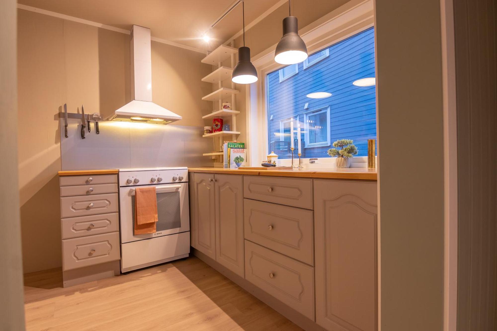 Cozy And Spacious Apartment In City Centre Тромсё Экстерьер фото