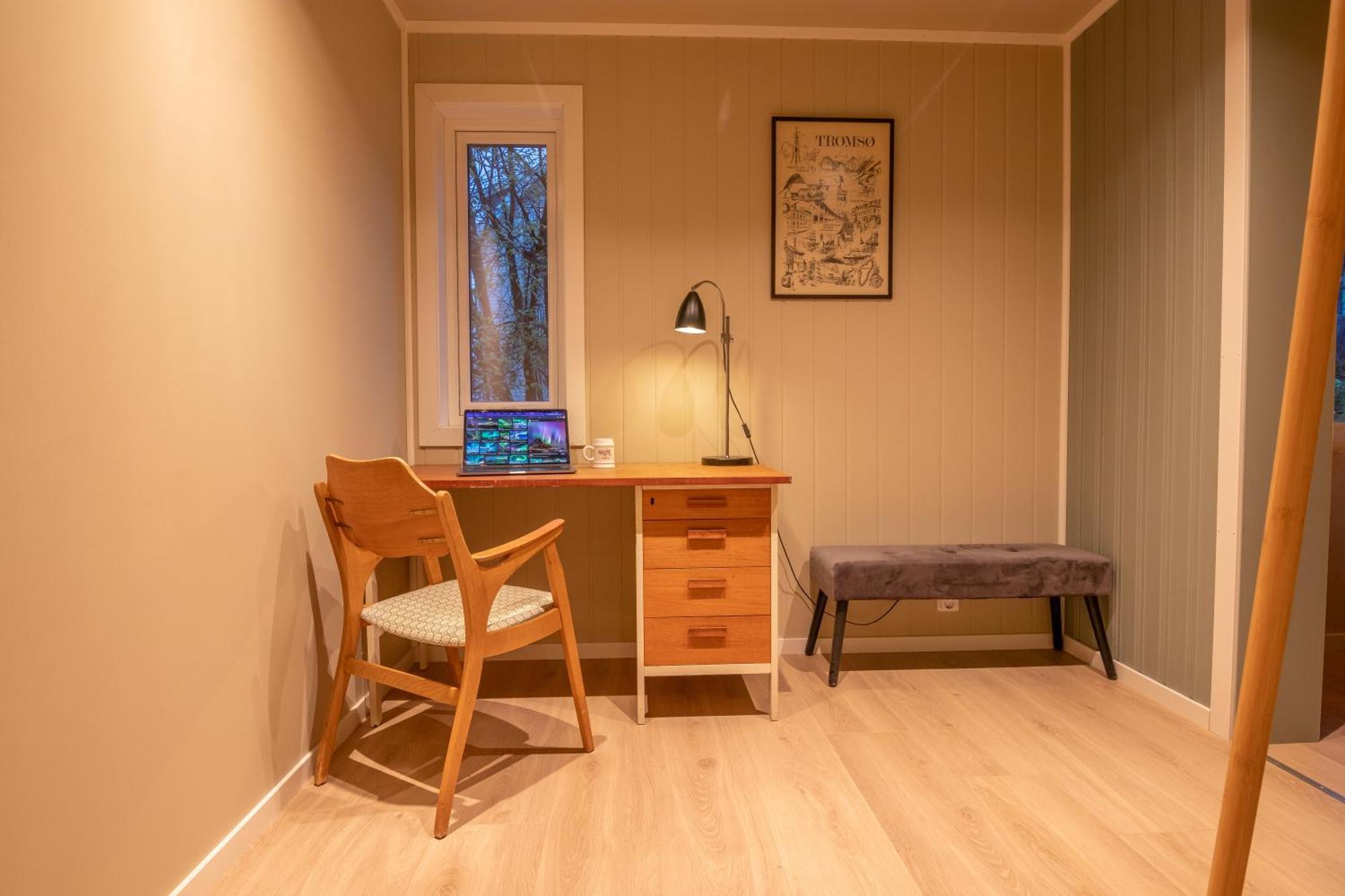 Cozy And Spacious Apartment In City Centre Тромсё Экстерьер фото