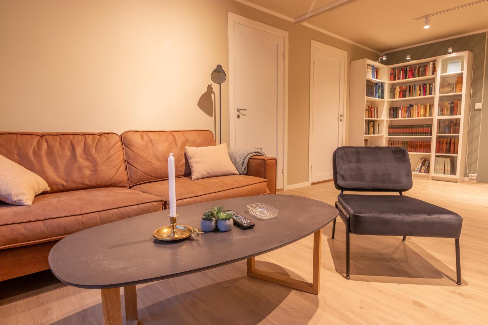 Cozy And Spacious Apartment In City Centre Тромсё Экстерьер фото