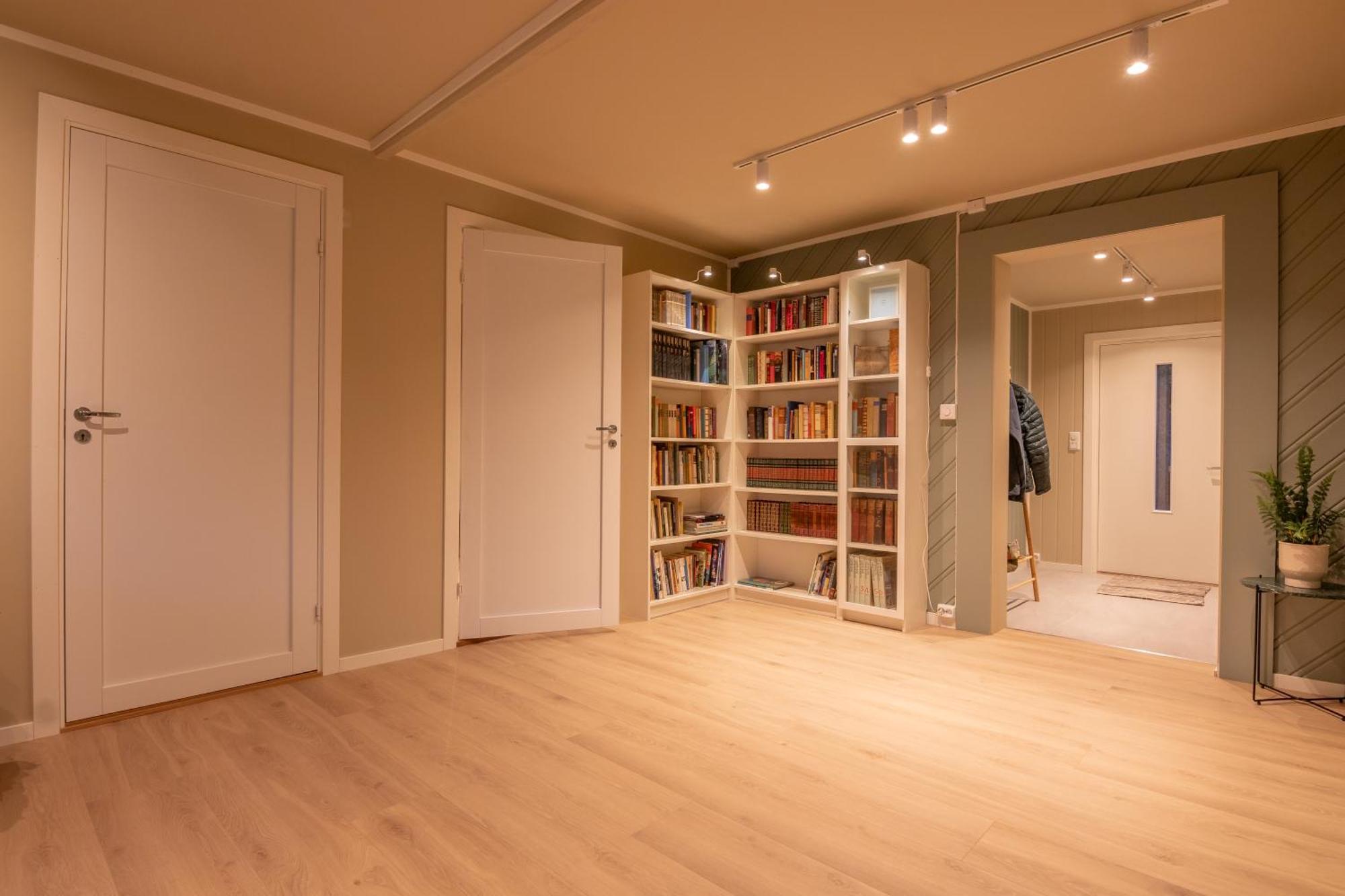 Cozy And Spacious Apartment In City Centre Тромсё Экстерьер фото